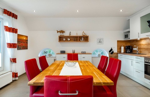 Greetsiel House | Ankerkralle: Traumhaftes Ferienhaus mit Hund und Garten in Zentraler Lage