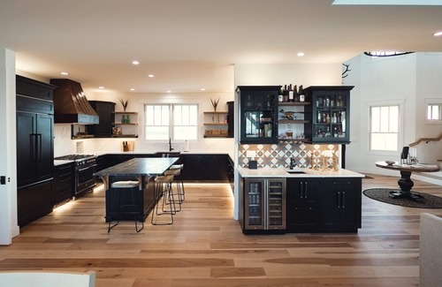 Williamsburg House | Ann Riley Farmhouse - Country Setting By The Horse Show