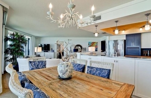 Bradenton Beach Condo | Anna Maria Island Club 45, Condo 2 Bedroom/2 Bath ocean view, maximum.