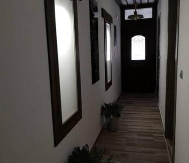 Kinyra Apartment | Anna Studios