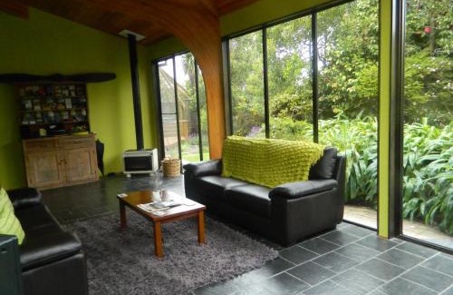 Renwick Bed & Breakfast | Antares Homestay