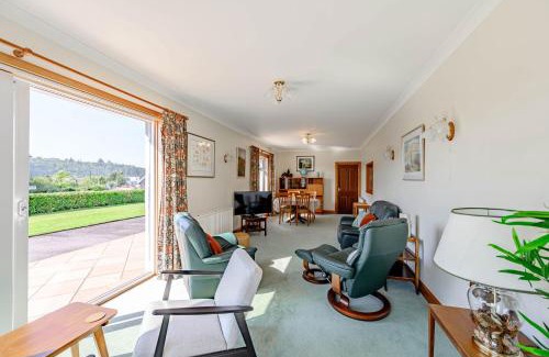 Kippford House | Anthony House