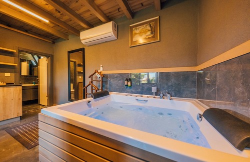 Sile Hotel | Antik River House
