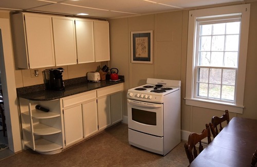 Wellfleet House | Antique Cape In The Cape Cod National Seashore Park Near Gull Pond