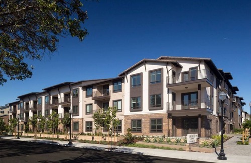 Morse Park Condo | Anton 1101 2BR – Poolside Living & Fire Pit Vibes