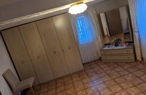 Niedenstein Apartment | Anton Schuler