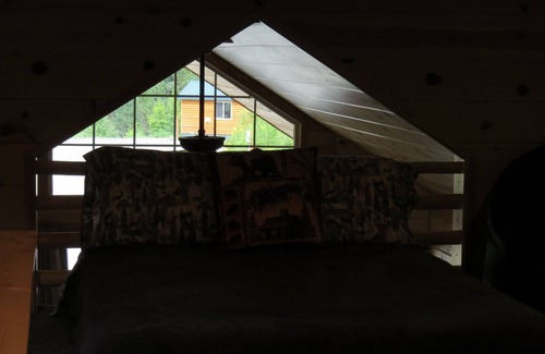 North Powder Cabin | Antone Creek Lodge, Cabin #1