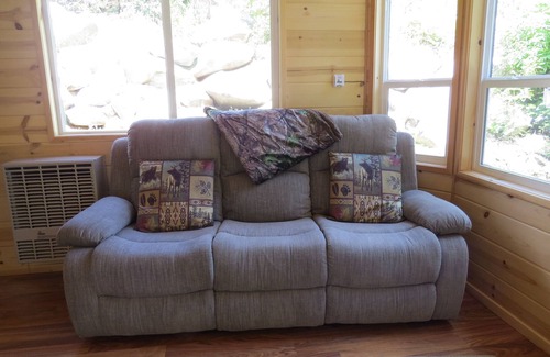 North Powder Cabin | Antone Creek Lodge, Cabin #4