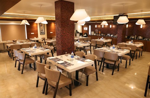 Vellore Hotel | Anukulas Residency - Vellore