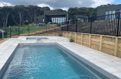 Omiha House | Anzac Bay Views Orchard House