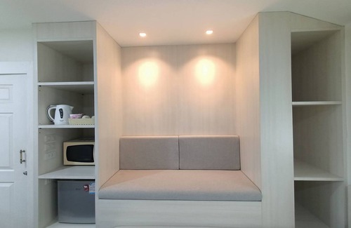 Khanong Phra Hotel | Aob-Oun Homestay