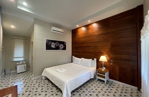 Khanong Phra Hotel | Aob-Oun Homestay