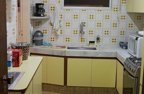 Coracao de Jesus Apartment | AP Season - 4 GUESTS/Groups up to 9 people - Discount for Season.