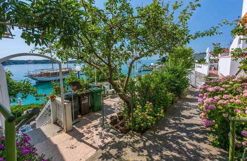 Rab Town Apartment | Apartments Vera (65332-A4) - Supetarska Draga - island Rab