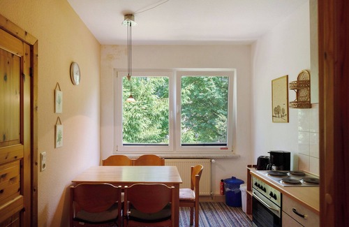 Feldberger Seenlandschaft Apartment | Apartment 'Ferienwohnung Hecht' with Wi-Fi