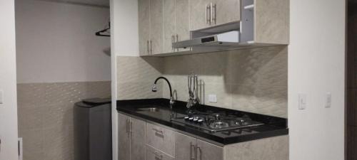 Engativa Apartment | Aparta hotel los Nogales , Cerca Al Aeropuerto