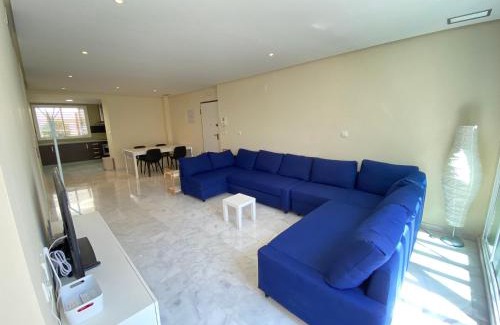 Hacienda del Alamo Apartment | Apartamento en Hacienda del Alamo enfrente de la Piscina!