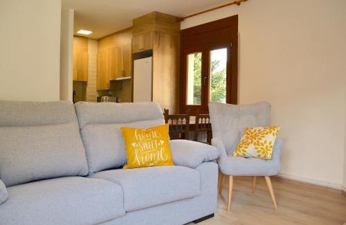 Esterri D'Aneu Apartment | Apartament familiar amb vistes i cèntric by RURAL D'ÀNEU