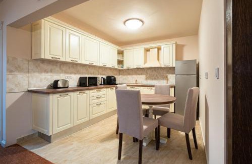 Orastie Apartment | Apartament Hotel H