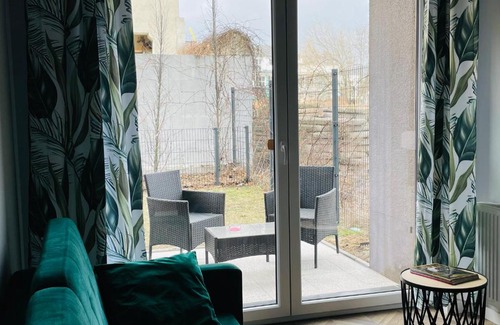 Grunwald Apartment | Apartament z ogródkiem i garażem
