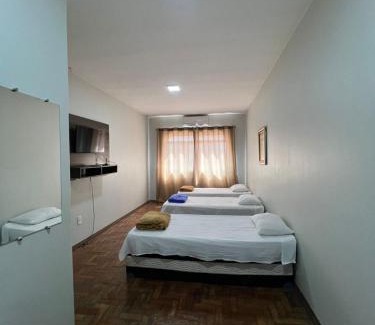 Patos de Minas Apartment | Apartamento 107 - Suíte econômica com ar condicionado