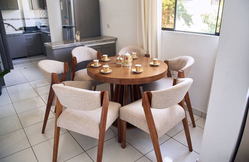 Veintiseis de Octubre Apartment | Apartamento Completo 2 Habitaciones 2 Baños