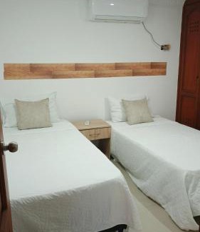 Riohacha Apartment | Apartamento con balcon vista a la playa, 2 habitaciones, zona segura, bien iluminado y espacioso