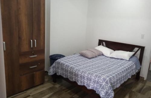 Roldanillo Apartment | Apartamento Edificio Blanco-White Building