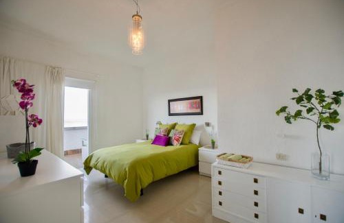 Santa Cruz de Tenerife Apartment | Apartamento en Playa Chica, Las Gaviotas