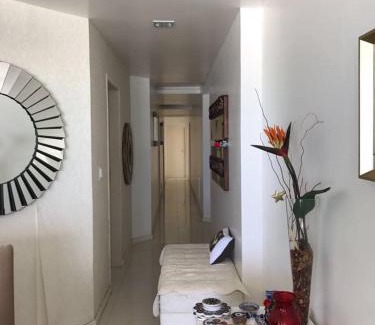 Vila Nova Apartment | APARTAMENTO FRENTE A PRAÇA DAS AGUAS (PRAIA DO FORTE)