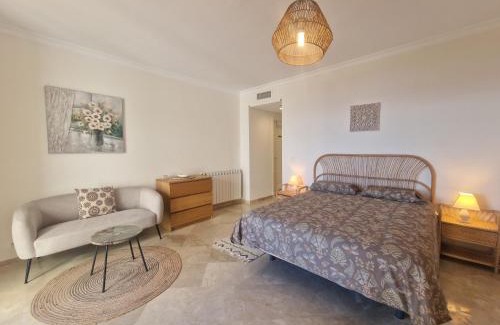 San Roque Apartment | Apartamento Golf de Lujo en Alcaidesa Vista al Mar