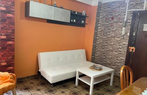 Bailen-Miraflores Apartment | Apartamento Lulu