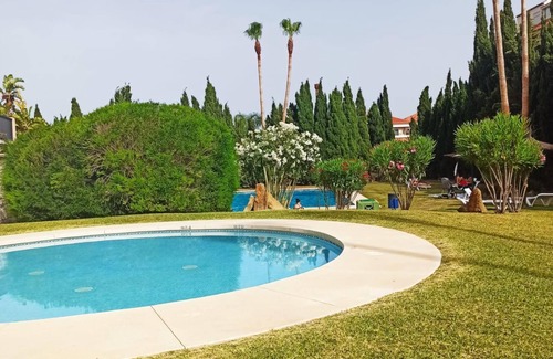 San Luis de Sabinillas Apartment | Apartamento Manilva con terraza y piscina