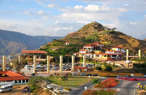 Piedecuesta Apartment | Apartamento moderno tipo loft / home office nuevo!