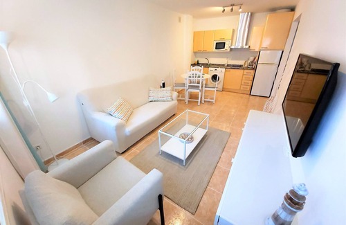 Morro Jable Apartment | Apartamento Sarah 2C, 2min to the beach and promenade, central and quiet. Free WIFI