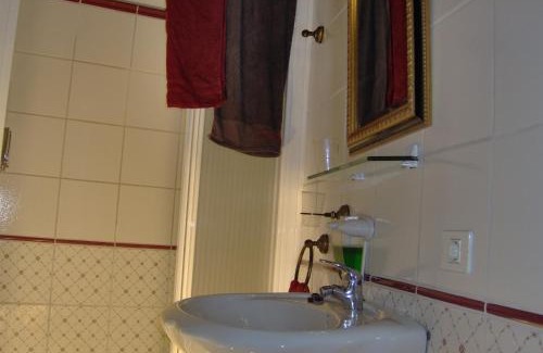 El Guincho Apartment | Apartamentos Monasterio de San Antonio - adults only