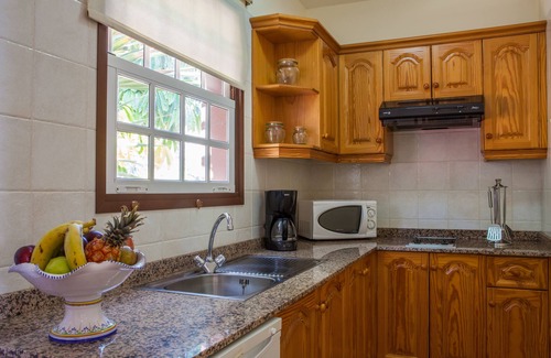 Brena Baja Apartment | Apartamentos Oasis San Antonio