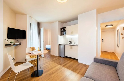 Asnieres-sur-Seine Apartment | Aparthotel Adagio access Paris Asnières* - 2 Room Apartment for 4 People
