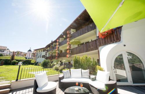 Kastelruth Apartment | Aparthotel Kastel Seiser Alm