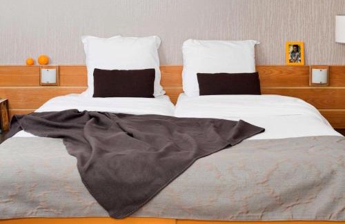 Issy-les-Moulineaux Apartment | Aparthotel XV Porte Versailles 2P 4 Pers Parking