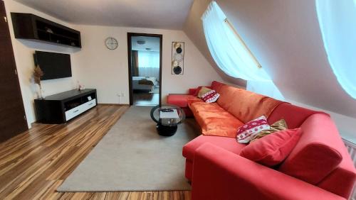 Tajov Apartment | Apartmán Tajov pre 5-6 osôb, privatne parkovanie a terasa