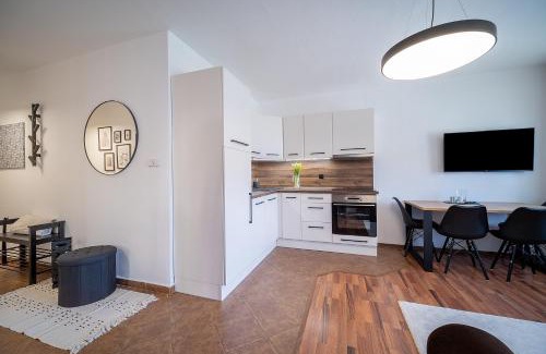 Hluboka nad Vltavou Apartment | Apartmán U řeky