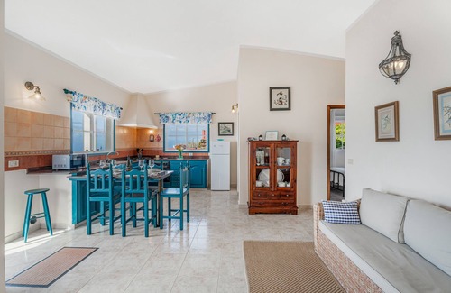 Fuencaliente de la Palma Apartment | Apartment 'Sitio La Era' with Sea View, Private Terrace and Wi-Fi