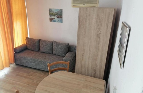 Obrovac Apartment | Apartman Milica