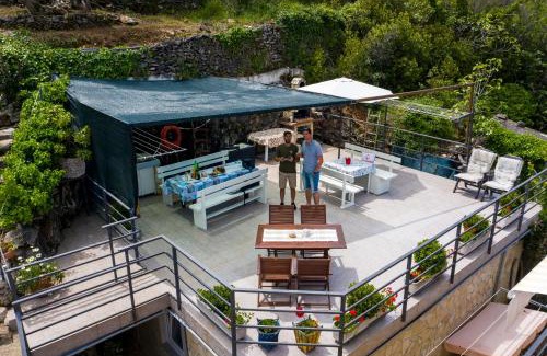 Valun Apartment | APARTMANI I SOBA ROBERTO I MIRJANA