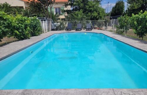 Villelongue-de-la-Salanque Apartment | Apartment Sleeps 4 with Private Pool