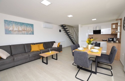 Miholascica Apartment | Apartments Villa Sofia (81541-A2) - Martinscica - island Cres