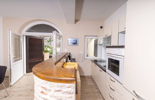 Zastrazisce Apartment | Apartments Serzane (98861-A3) - Zastrazisce - island Hvar