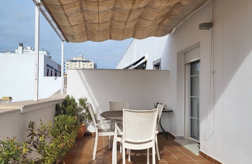 Sanlucar de Barrameda Apartment | APARTMENT WITH A/C IN THE CENTER OF SANLUCAR DE BARRAMEDA. SILENT STREET.