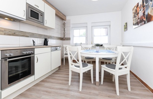 Neuharlingersiel Apartment | Apartment 1 - House "Rear Admiral Eduard Varrentrapp